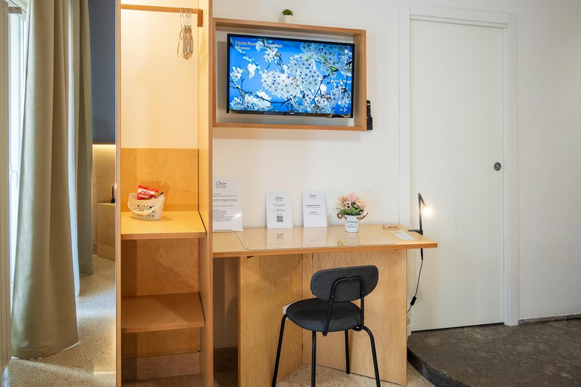 Ciccio Rooms And Breakfast - Self Check-In Палермо Екстериор снимка