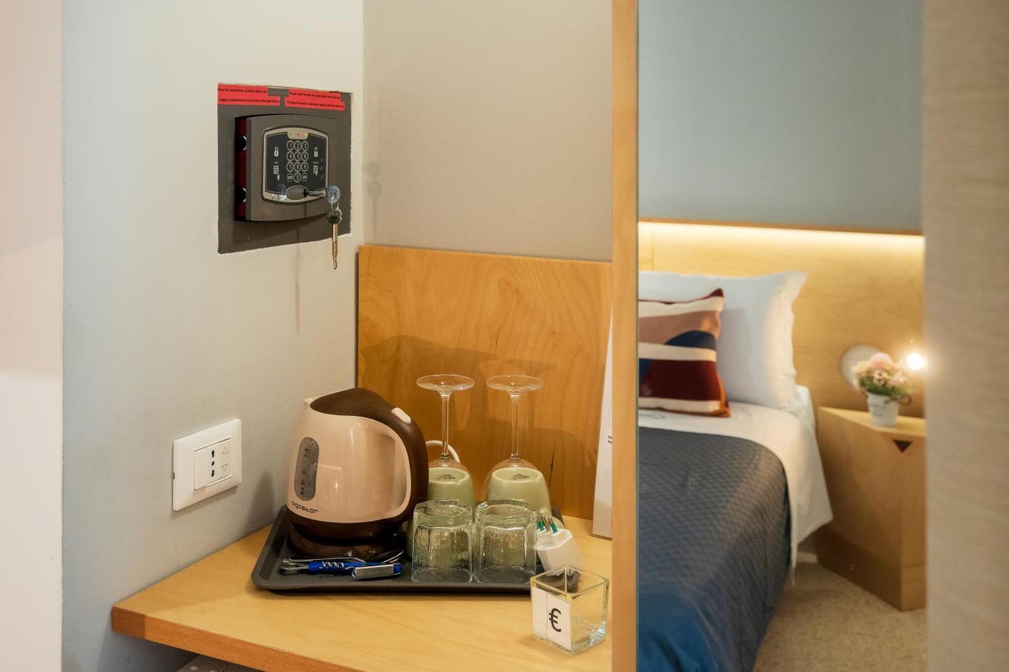 Ciccio Rooms And Breakfast - Self Check-In Палермо Екстериор снимка