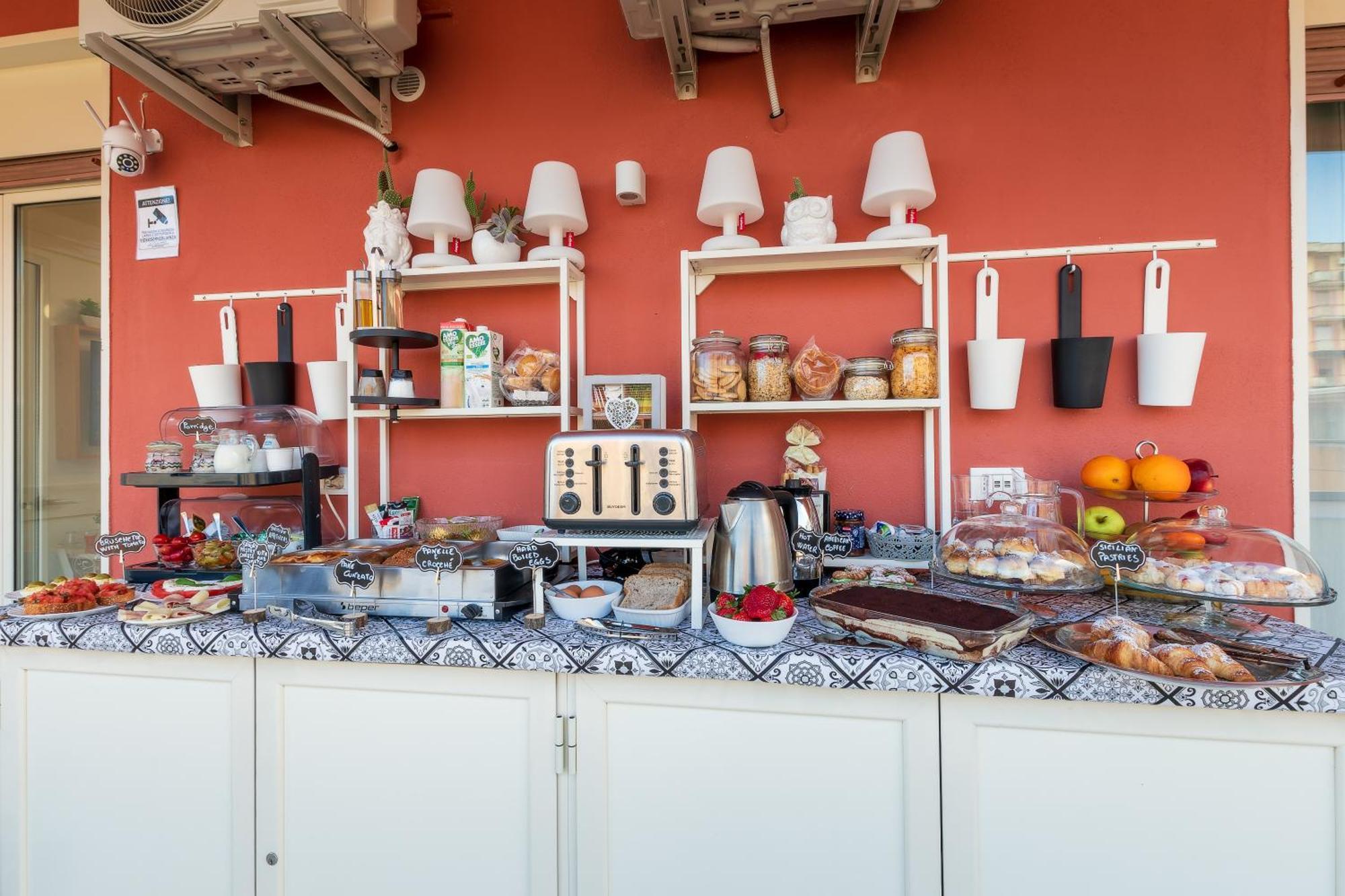 Ciccio Rooms And Breakfast - Self Check-In Палермо Екстериор снимка