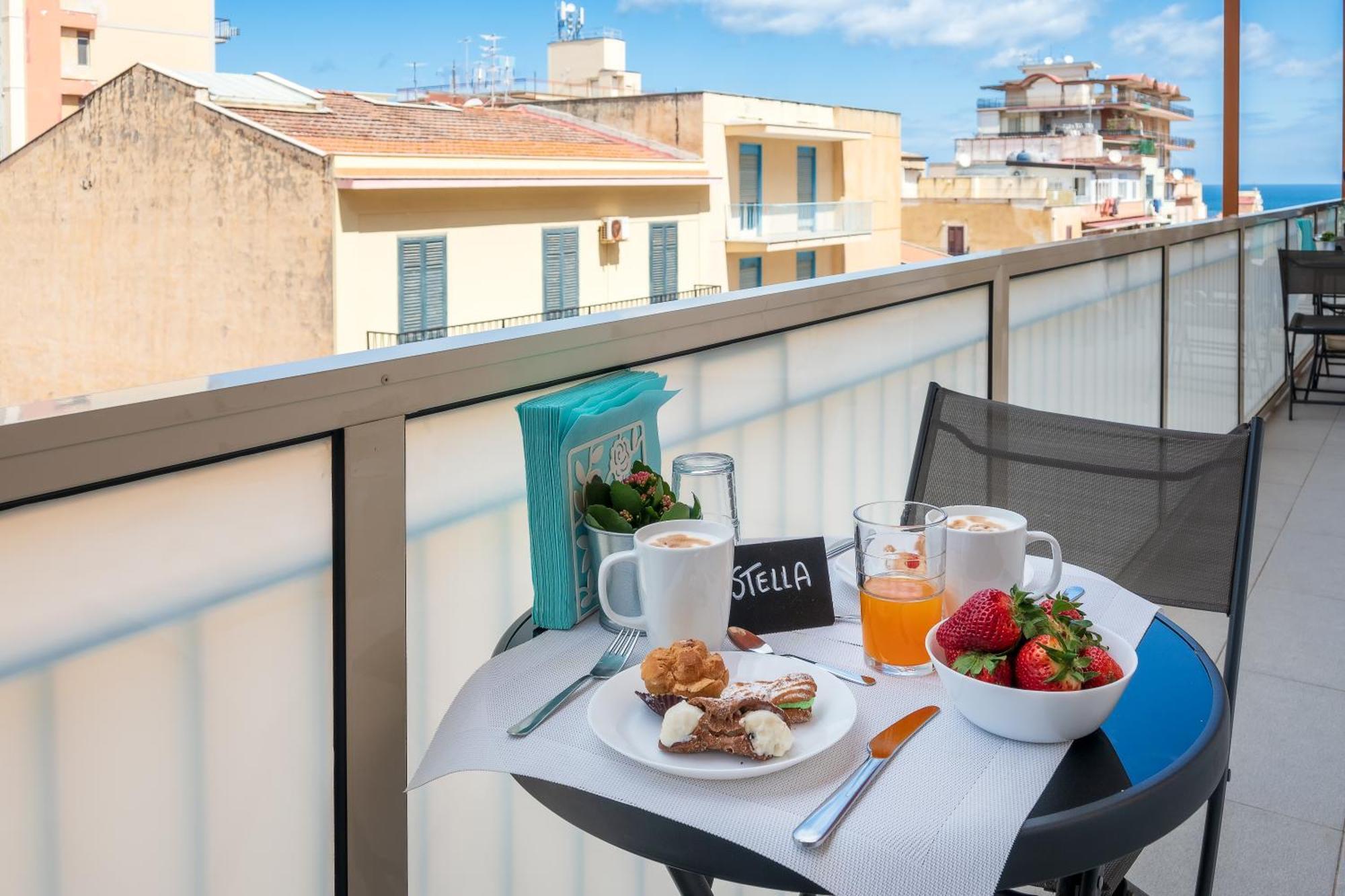 Ciccio Rooms And Breakfast - Self Check-In Палермо Екстериор снимка